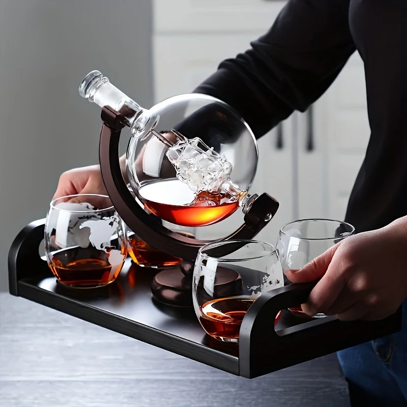Globe Shaped Whiskey Decanter  - Whiskey Stone Set recensione e prezzo